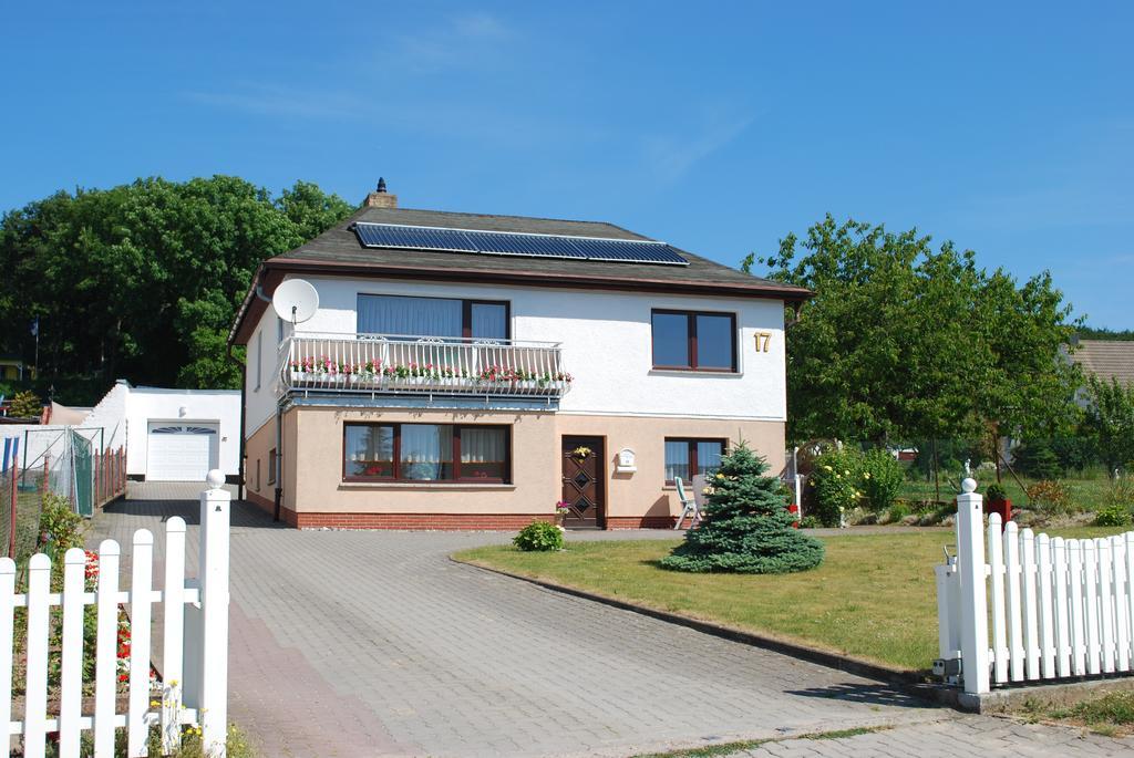 Ferienunterkuenfte Familie Panter Appartement Sassnitz Buitenkant foto